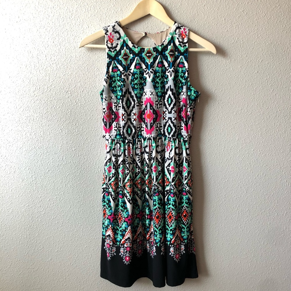 Eliza J Sleeveless Geometric / Tribal Print Fun Flirty Dress Size 2P Preppy